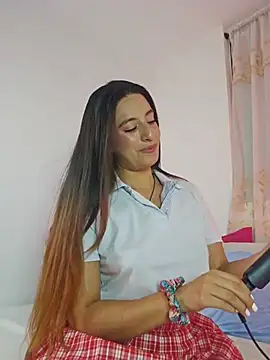 Meganthomson online show from 07/07/26, 02:25