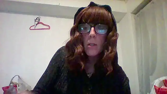 Snapshot of Lexi_Rose_x chatting on 11/02/25, 01:21 Lexi Rose x online show from 11/02/25, 01:21