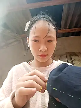 minachao- online show from 12/17/25, 02:05