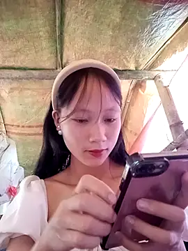 minachao- online show from 10/26/25, 01:50