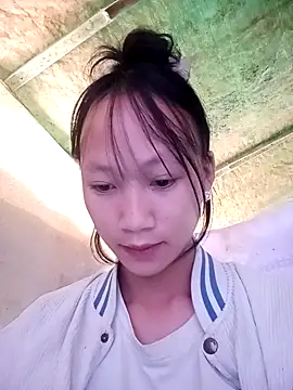 minachao- online show from 11/04/25, 01:31