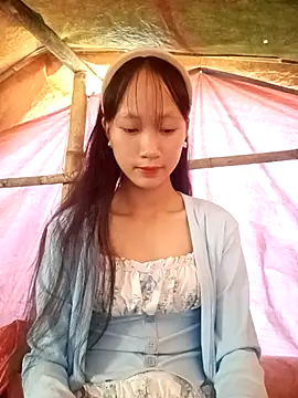 minachao- online show from 10/30/25, 01:59