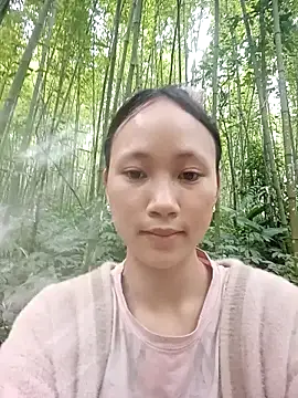 minachao- online show from 12/18/25, 07:57