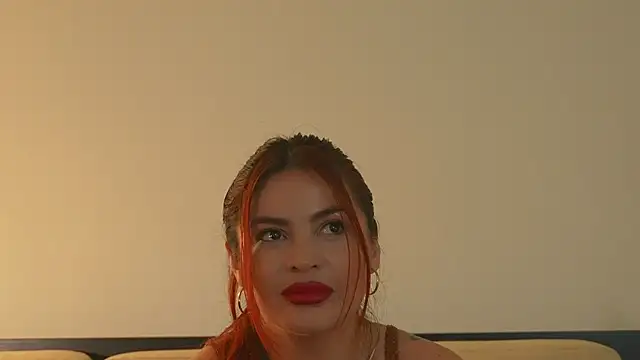 AbrilColls  online show from 03/07/26, 08:14