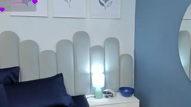 Snapshot of luly_dreams chatting on 04/09/26, 08:42 luly dreams online show from 04/09/26, 08:42