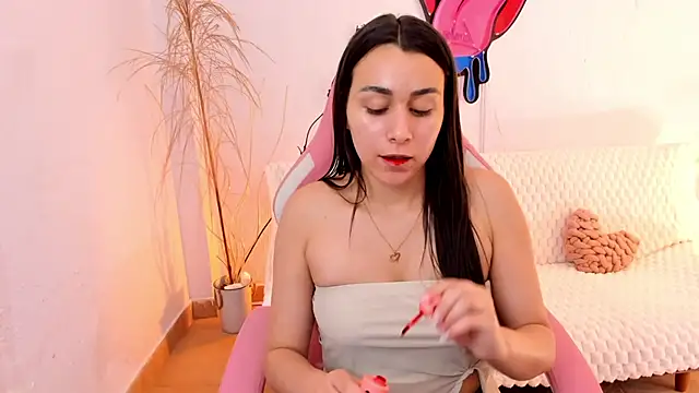 EmmaMyers1 online show from 02/05/26, 08:37