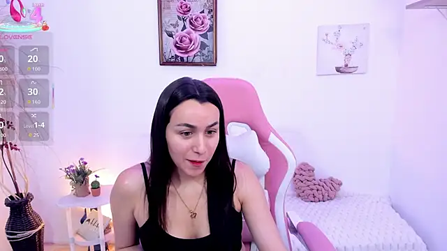 Snapshot of EmmaMyers1 chatting on 07/09/26, 10:53 EmmaMyers1 online show from 07/09/26, 10:53