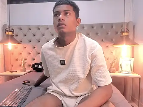 MorenitoDigno online show from 10/21/25, 07:24