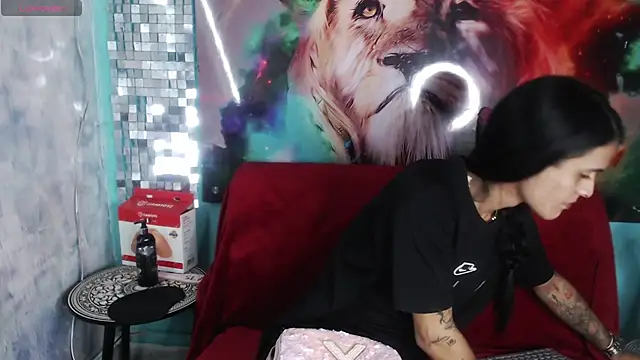 ZAMMIRA online show from 04/15/26, 01:04