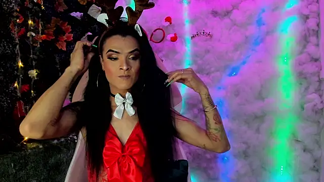 Snapshot of ZAMMIRA chatting on 12/23/25, 05:51 ZAMMIRA online show from 12/23/25, 05:51