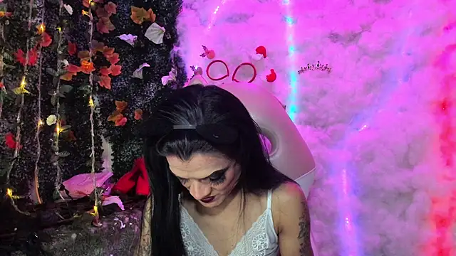 ZAMMIRA online show from 12/20/25, 05:32