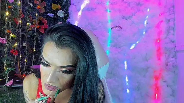 ZAMMIRA online show from 12/18/25, 05:34