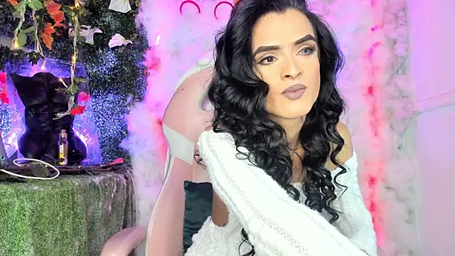 Snapshot of ZAMMIRA chatting on 01/16/26, 02:26 ZAMMIRA online show from 01/16/26, 02:26