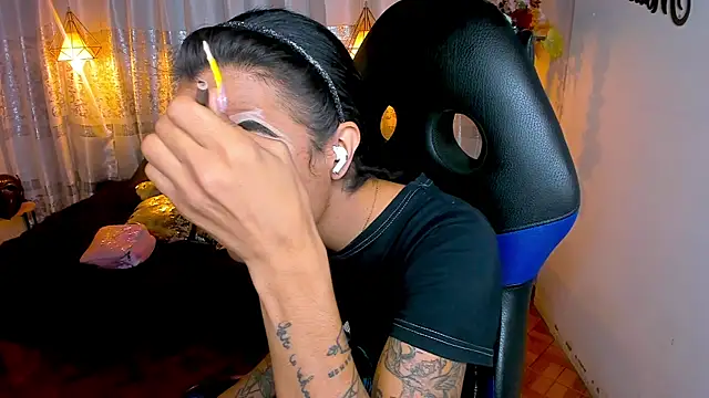 ZAMMIRA online show from 11/15/25, 10:58