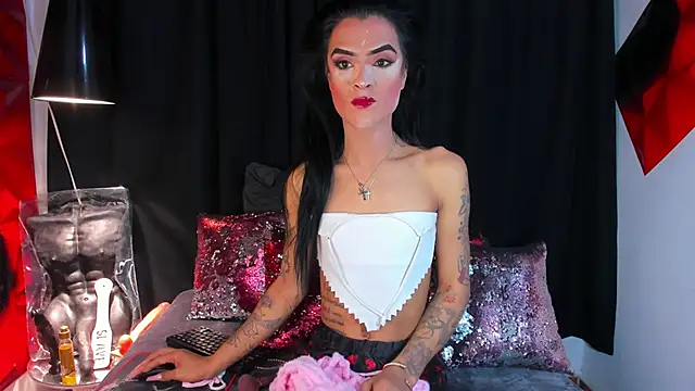 Snapshot of ZAMMIRA chatting on 01/10/26, 05:36 ZAMMIRA online show from 01/10/26, 05:36