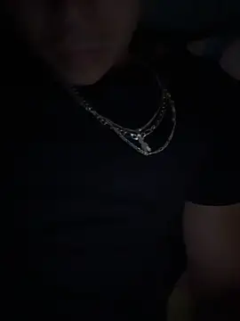 Snapshot of Gmktulon chatting on 11/02/25, 04:06 Gmktulon online show from 11/02/25, 04:06