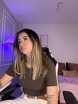 HoneyMollyX online show from 03/24/26, 01:00