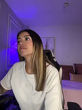 HoneyMollyX online show from 04/06/26, 01:01