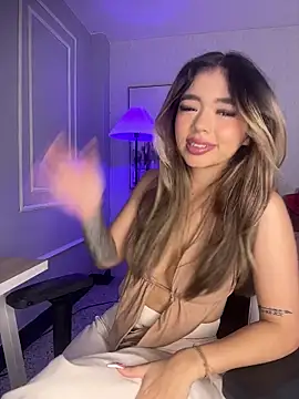 HoneyMollyX online show from 12/16/25, 01:04