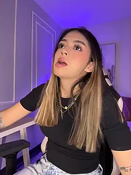 HoneyMollyX online show from 04/14/26, 01:05