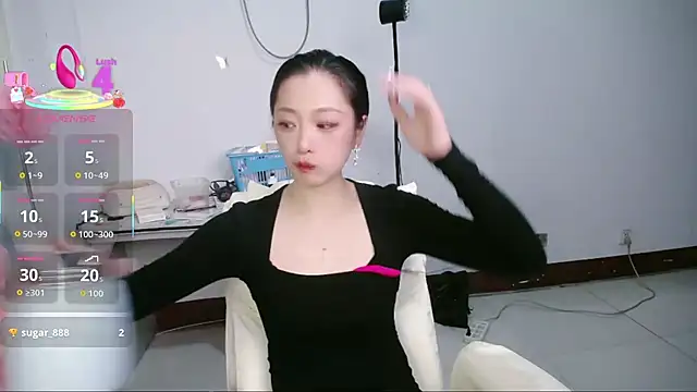 jiangjiangas online show from 11/24/25, 09:42