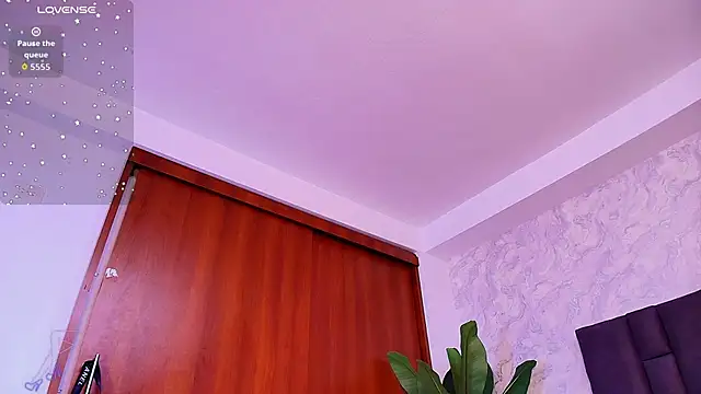 alexandralopez- online show from 11/26/25, 08:09