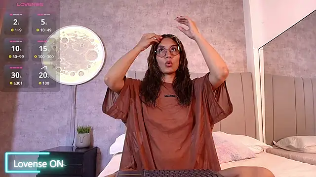 alexandralopez- online show from 11/24/25, 06:52