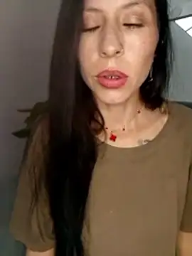 you yuyuu online show from 11/05/25, 09:07