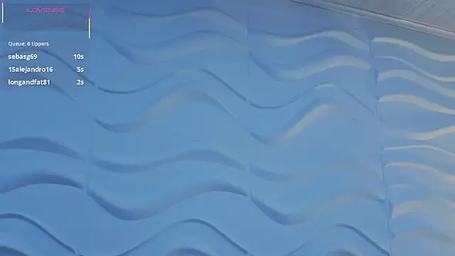 Snapshot of baby_naomy chatting on 11/09/25, 02:32 baby naomy online show from 11/09/25, 02:32