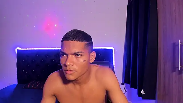 Snapshot of isaac_master77 chatting on 10/09/25, 04:57 isaac master77 online show from 10/09/25, 04:57