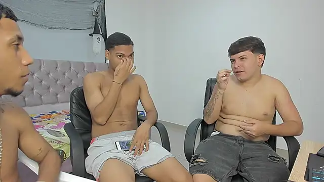 isaac master77 online show from 11/25/25, 03:29