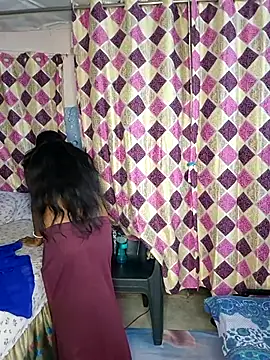 Snapshot of Sweet-Maddlina chatting on 04/09/26, 05:42 Sweet-Maddlina online show from 04/09/26, 05:42