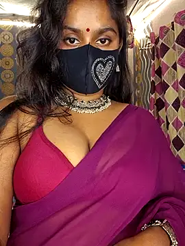 Sweet-Maddlina online show from 10/22/25, 03:28