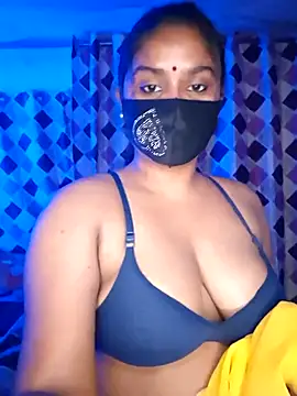 Snapshot of Sweet-Maddlina chatting on 03/03/26, 04:08 Sweet-Maddlina online show from 03/03/26, 04:08