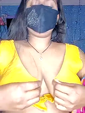 Snapshot of Sweet-Maddlina chatting on 06/25/26, 01:36 Sweet-Maddlina online show from 06/25/26, 01:36