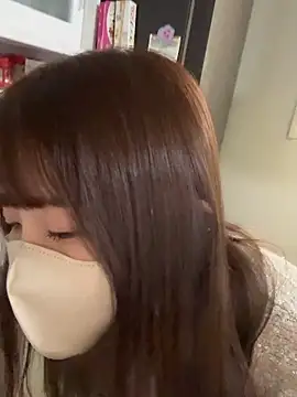 Snapshot of nikukyu_chan chatting on 10/24/25, 12:42 nikukyu chan online show from 10/24/25, 12:42