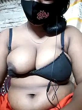 Snapshot of Rupa_xxx11 chatting on 10/15/25, 08:00 Rupa xxx11 online show from 10/15/25, 08:00