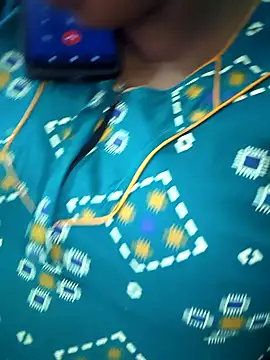 sweetrevathi online show from 10/18/25, 03:03