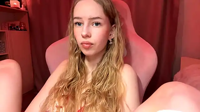 LunaCrave online show from 02/05/26, 02:24