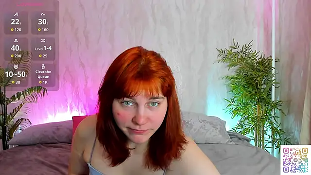 Snapshot of Rene_Shine chatting on 12/15/25, 09:15 Rene Shine online show from 12/15/25, 09:15