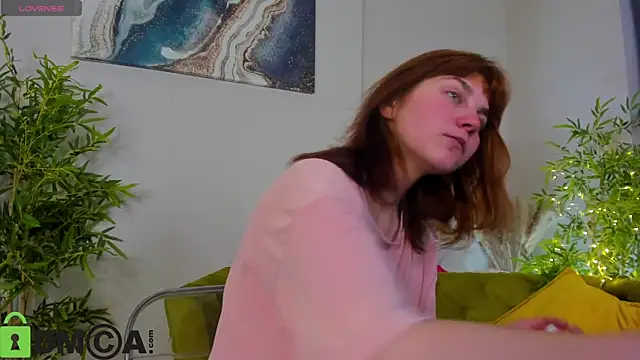 Snapshot of Rene_Shine chatting on 11/26/25, 09:42 Rene Shine online show from 11/26/25, 09:42