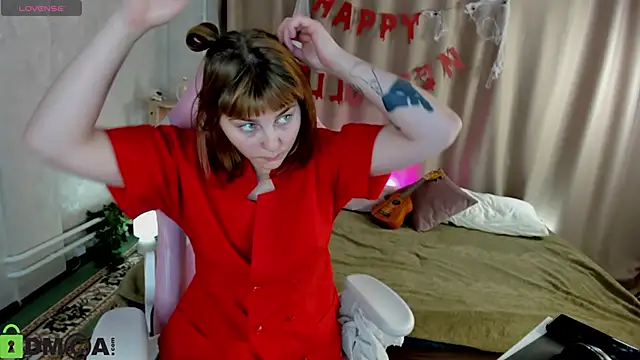 Snapshot of Rene_Shine chatting on 11/01/25, 09:25 Rene Shine online show from 11/01/25, 09:25