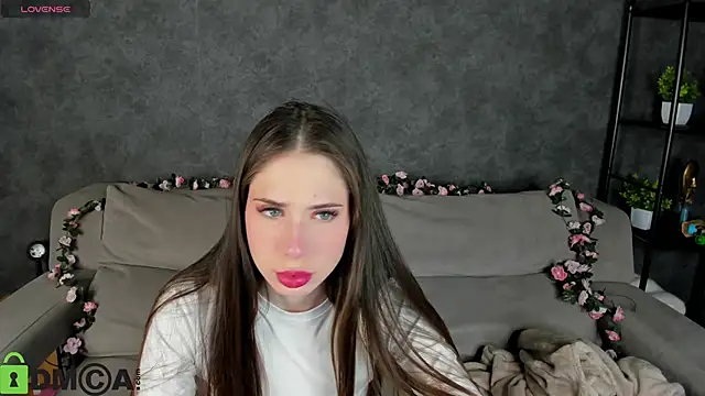 Lana Stones online show from 11/04/25, 12:58