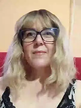 Amelialove42 online show from 05/22/26, 01:09