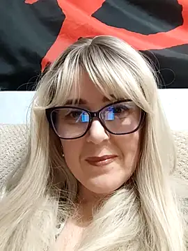 Amelialove42 online show from 01/10/26, 06:47