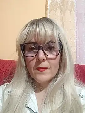 Amelialove42 online show from 11/09/25, 05:39