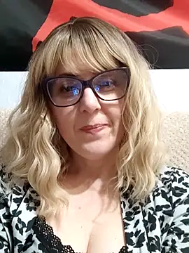 Amelialove42 online show from 03/17/26, 07:28