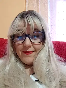 Amelialove42 online show from 11/12/25, 09:13