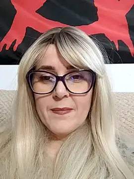 Amelialove42 online show from 01/16/26, 06:34