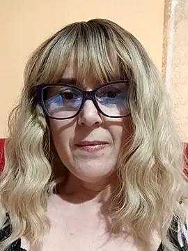 Amelialove42 online show from 05/31/26, 05:51